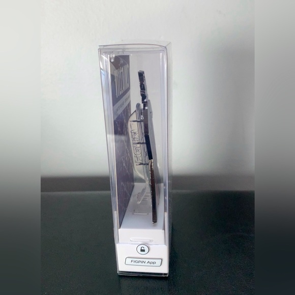 Disney Villains Malificent FigPin LIMITED EDITION - NEW IN BOX - Picture 4 of 5